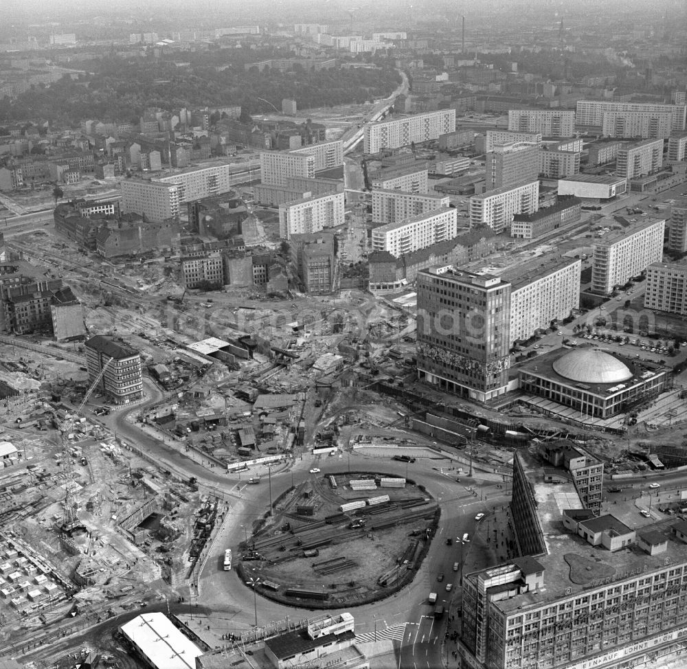 GDR image archive: Berlin - Construction site of the TV tower and the public square Alexanderplatz in Berlin-Mitte
