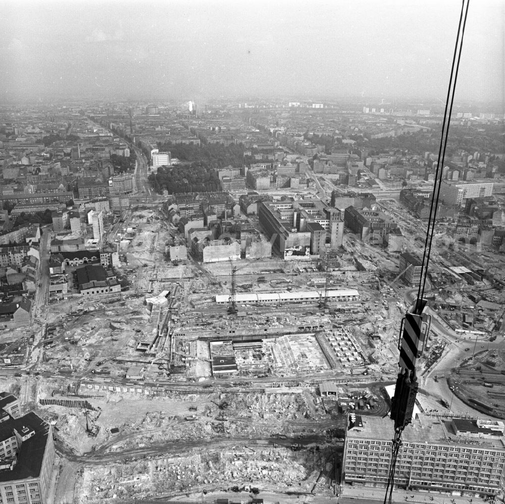 GDR picture archive: Berlin - Construction site of the TV tower and the public square Alexanderplatz in Berlin-Mitte