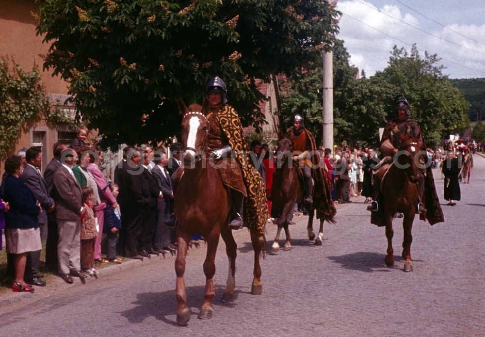 GDR image archive: Memleben - Parade for the 120