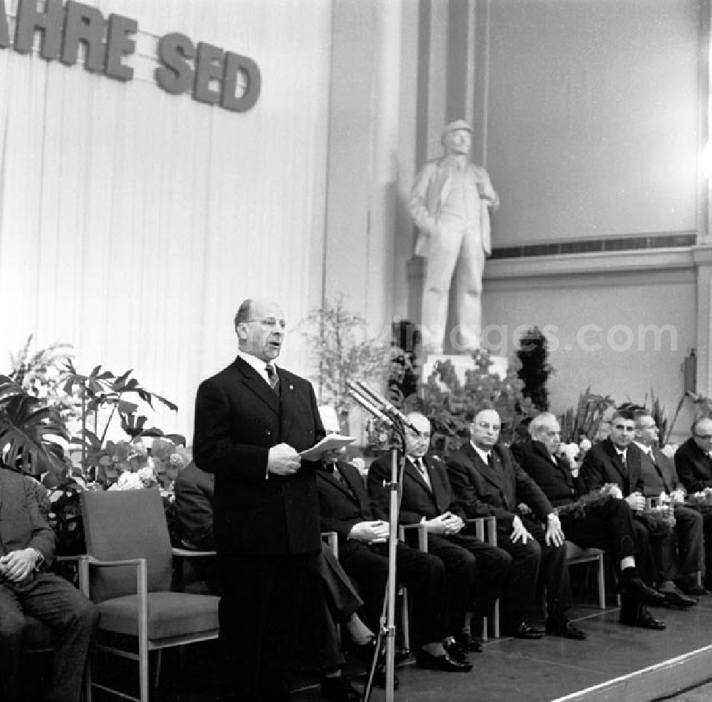 GDR photo archive: Berlin - 19.04.1966 Festveranbstaltung zum 2