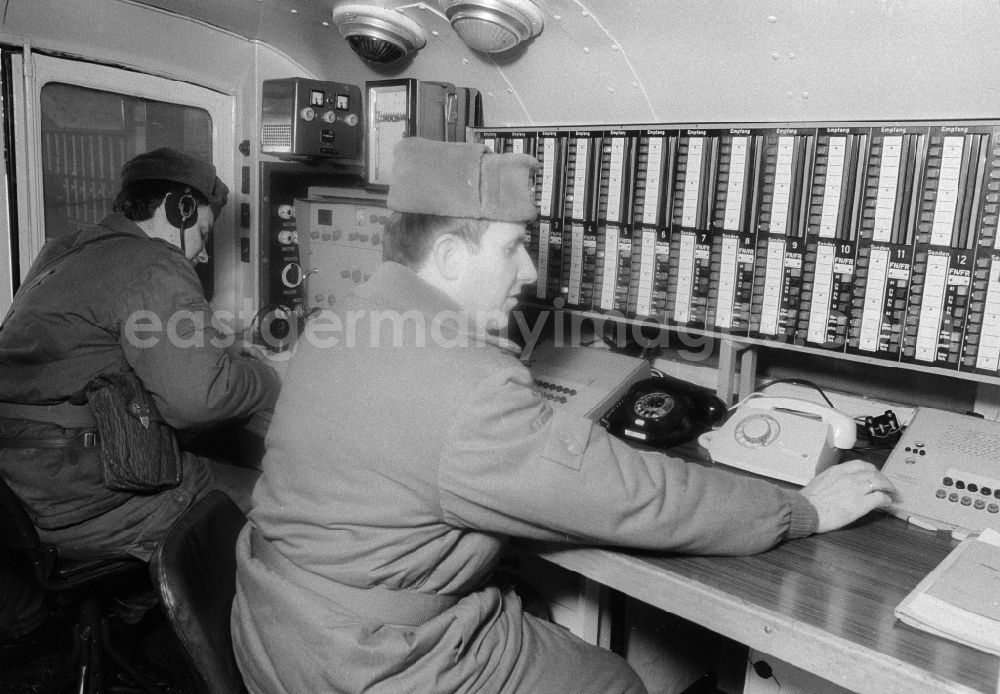 Königs Wusterhausen: Radio operator and news engineer of the 2nd news regiment of the NVA in Wernsdorf in Koenigs Wusterhausen in the federal state Brandenburg in the area of the former GDR, German democratic republic