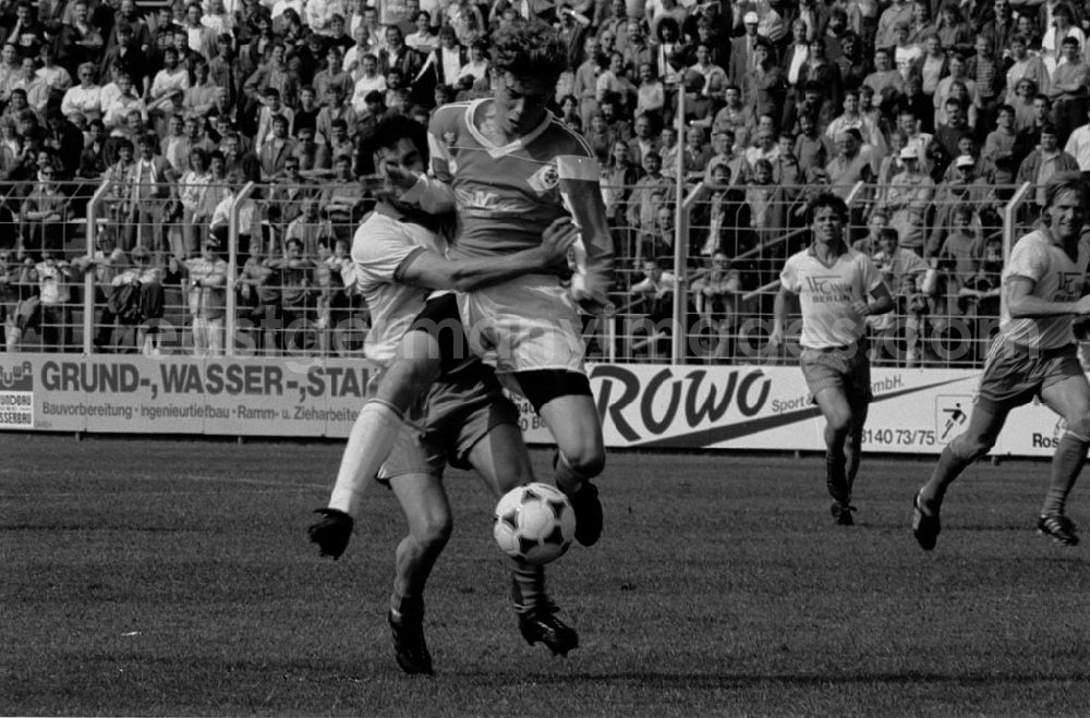 GDR photo archive: - Fußball: Union - 1. FC Berlin Umschlagnummer: 75