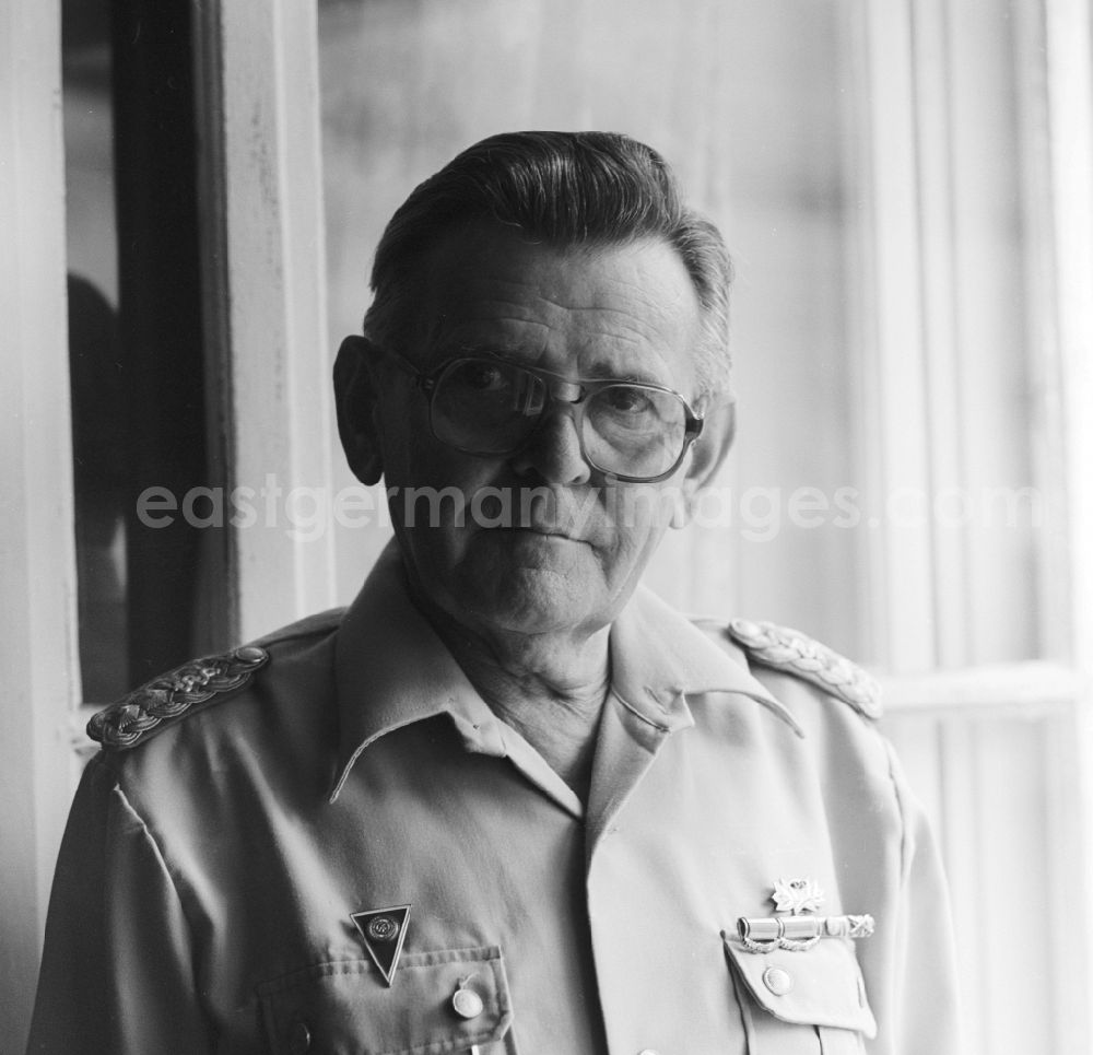 GDR picture archive: Bad Saarow - Lieutenant General OMR Prof. Dr. sc Med Hans-Rudolf Gestewitz (1921 - 1998). A Portrait in Bad Saarow in what is now the state of Brandenburg. He was a German ENT specialist and leading military medics in the GDR
