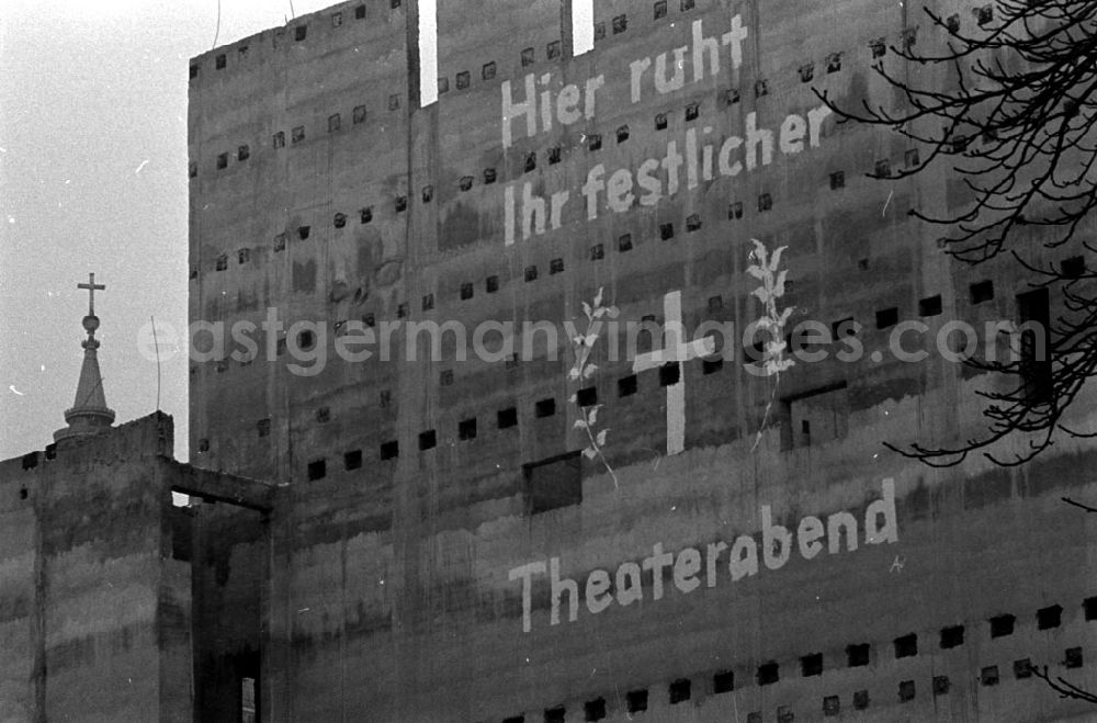 GDR photo archive: - geschlossenes Theater / Land Brandenburg Aufnahmen in Potsdam Umschlagnummer: 7147