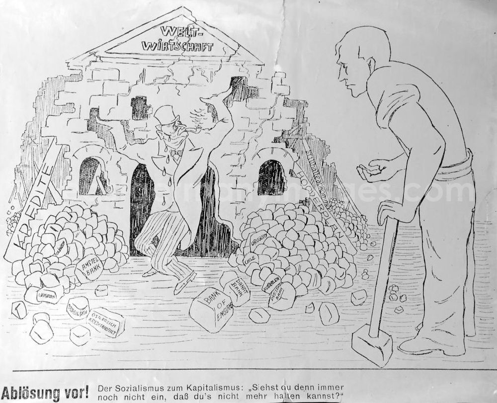 GDR image archive: Berlin - Grafik von Herbert Sandberg Ablösung vor! aus dem Jahr 1929 als Reaktion auf die Weltwirtschaftskrise („Der Sozialismus zum Kapitalismus: Siehst du denn immer noch nicht ein, daß du's nicht mehr halten kannst?“) 94,
