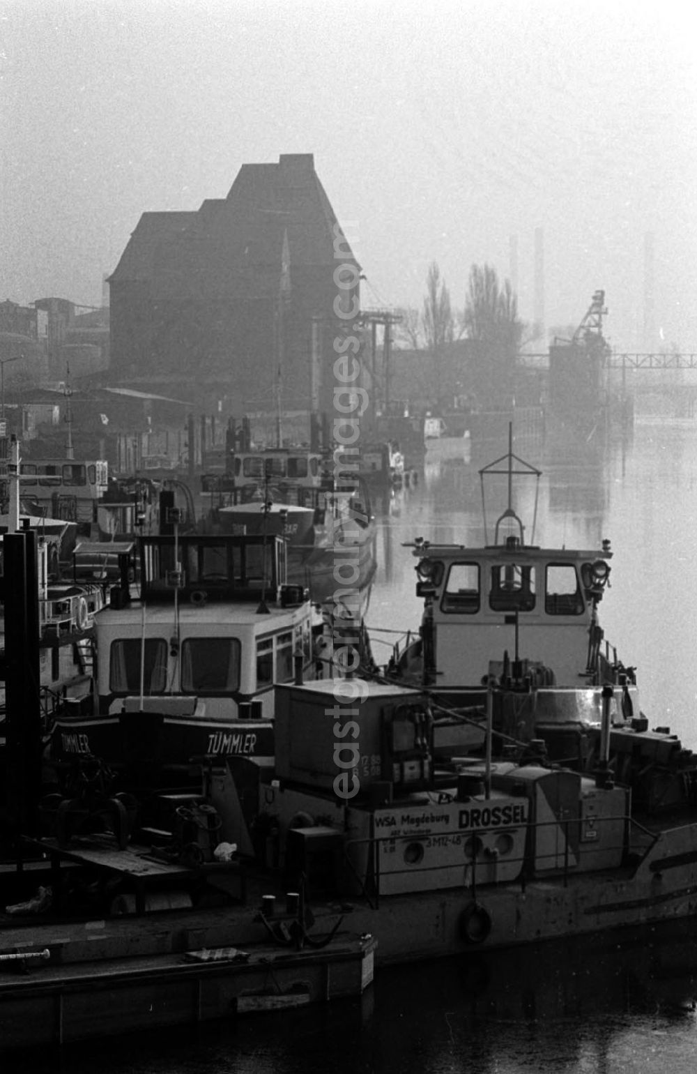 GDR photo archive: Wittenberge - Hafen Wittenberge 29.12.92