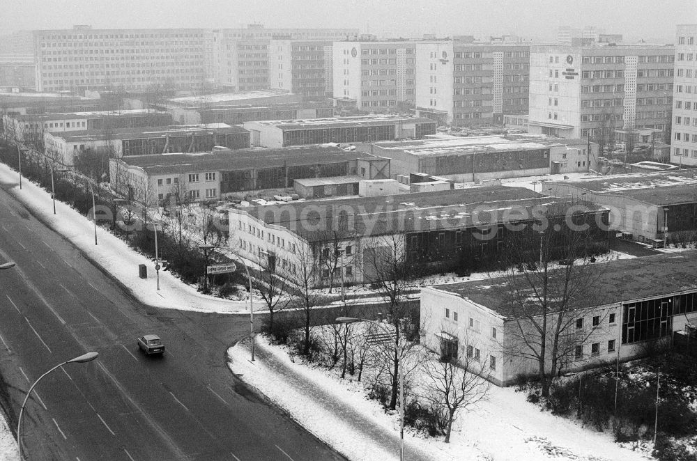 GDR picture archive: Berlin - Industrial area / industrial area in the Storkower street in Berlin, the former capital of the GDR, German democratic republic