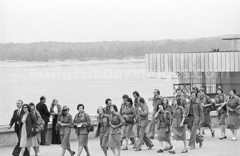 GDR image archive: Wolgograd - Teilnehmer aus der DDR während des IV. Festival der Freundschaft in Wolgograd (auch Wolograd).