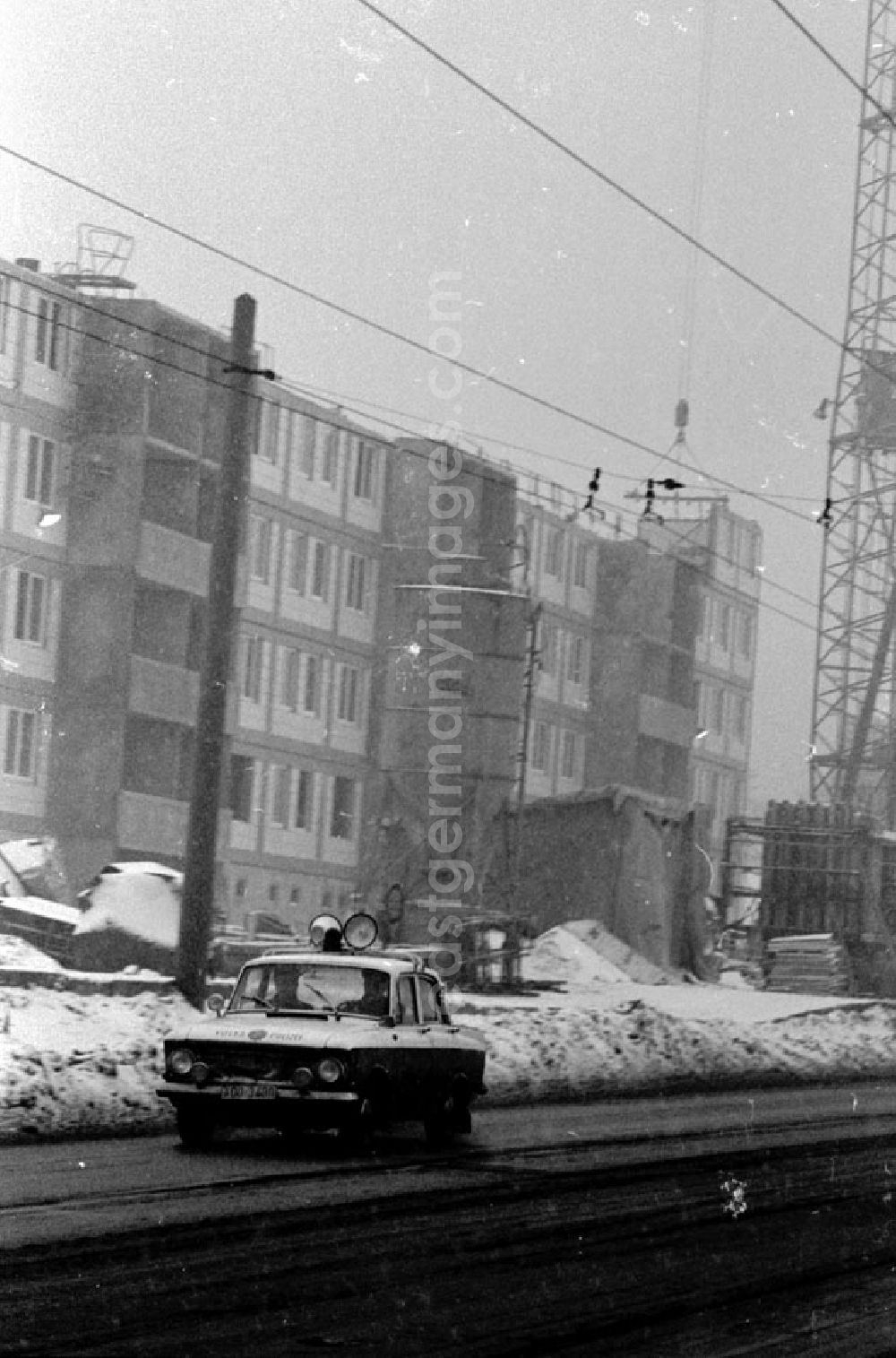 GDR photo archive: Frankfurt - Januar 1973 Neubauten in der Frankfurter Herzbergstraße.