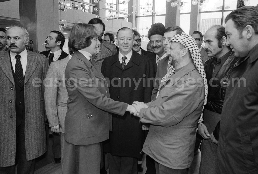 Berlin: A delegation of PLO under the direction of Jassir Arafat (1929 - 20
