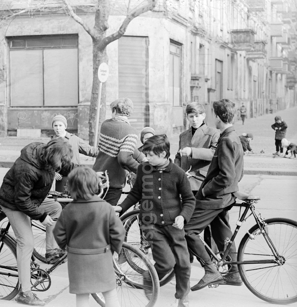 GDR photo archive: Berlin - Teenagers with bicycles in Berlin, the former capital of the GDR, German Democratic Republic