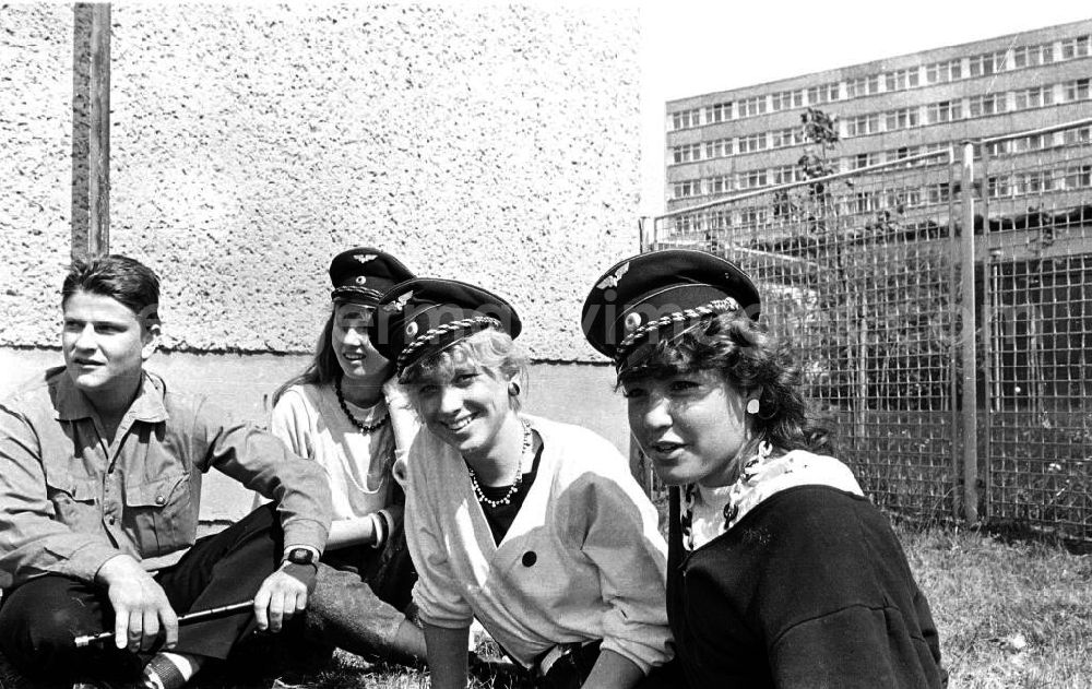 GDR photo archive: - 09.