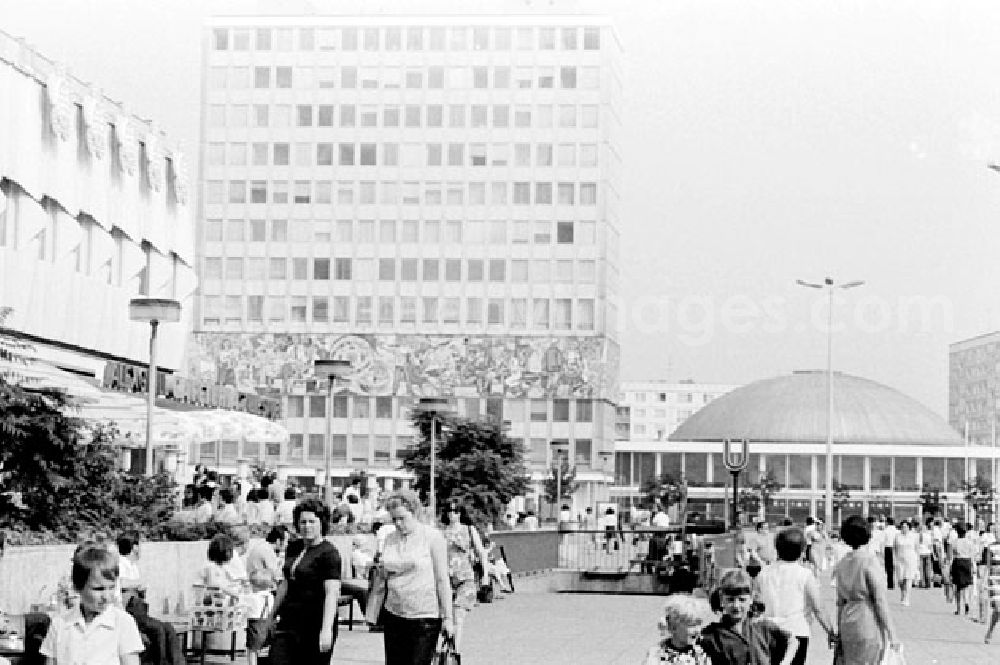 GDR photo archive: Berlin - Juli 1973 Blick auf den Berliner Alexanderplatz und die Kongresshalle am Alex.