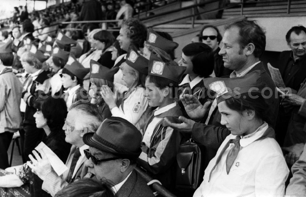 GDR picture archive: Berlin - Young Soviet pioneers on the grandstand of the Karlshorst race track in East Berlin on the territory of the former GDR, German Democratic Republic