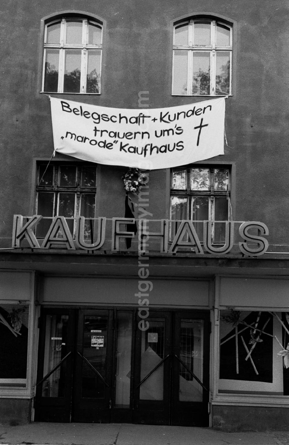 GDR picture archive: - Kaufhaus Karlshorst Umschlagnummer: 7531