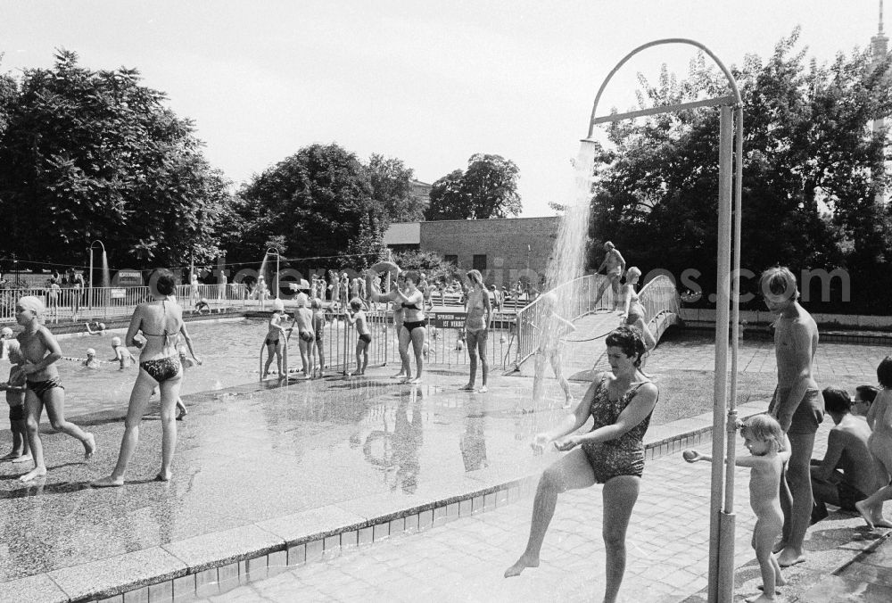Berlin: The outdoor swimming pool, child bath Monbijou in the Monbijou park in Berlin, the former capital of the GDR, German democratic republic