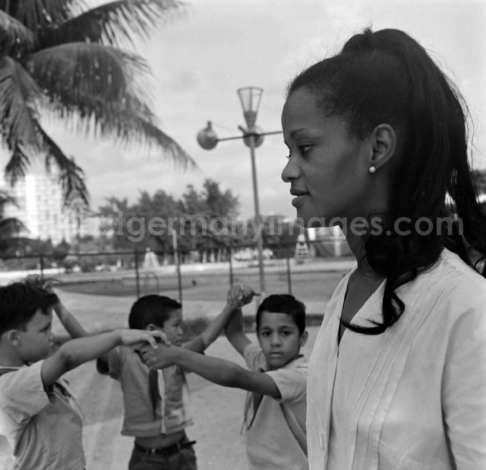 GDR image archive: Havanna - Kindergarden in Havanna in Cuba