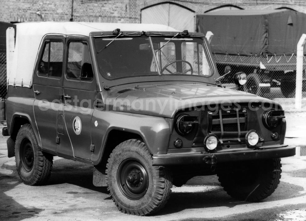 GDR photo archive: Abbenrode - Commander car UAZ 31512 in the vehicle fleet of the East German border guards