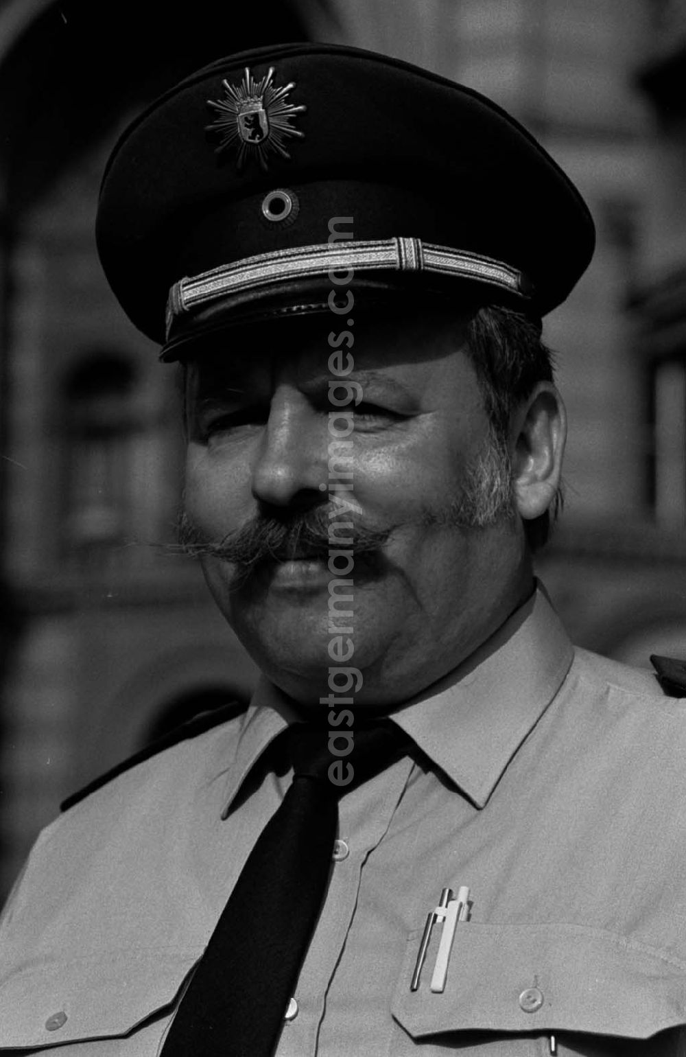 GDR picture archive: unbekannt - Kontaktbeamter der Polizei Kelloteit 21.