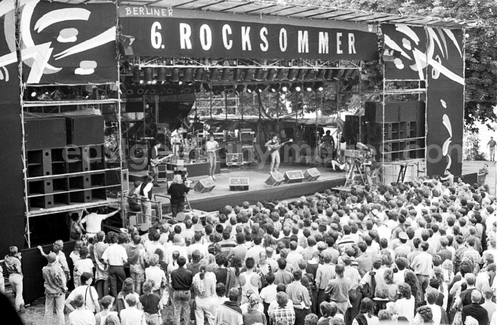 GDR image archive: Berlin-Weissensee - Konzert Tinos Band Rocksommer 23.