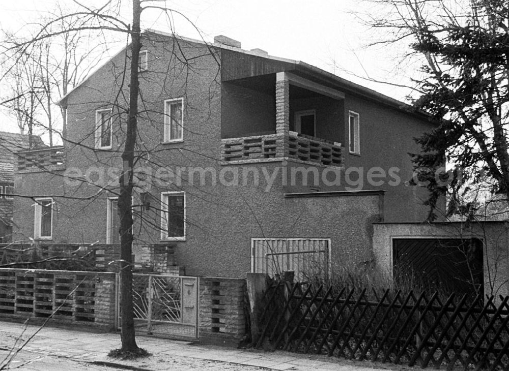 GDR image archive: Berlin-Köpenick - Köpenick, Rahnsdorf-Berlin Wohnhaus in Hessenwinkel 04.01.9