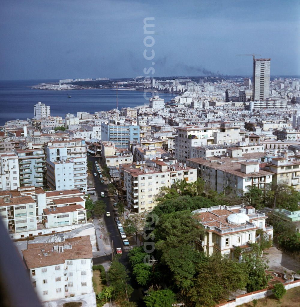 GDR picture archive: Havanna - Blick über die Dächer der kubanischen Hauptstadt Havanna.