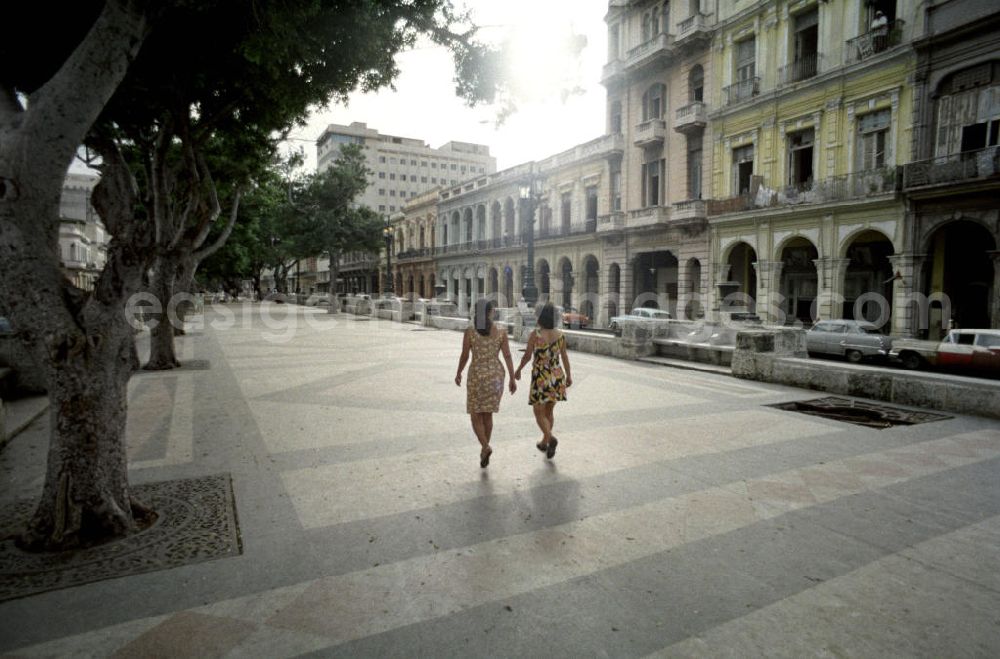 GDR picture archive: Havanna - Blick auf die historische Altstadt von Havanna.