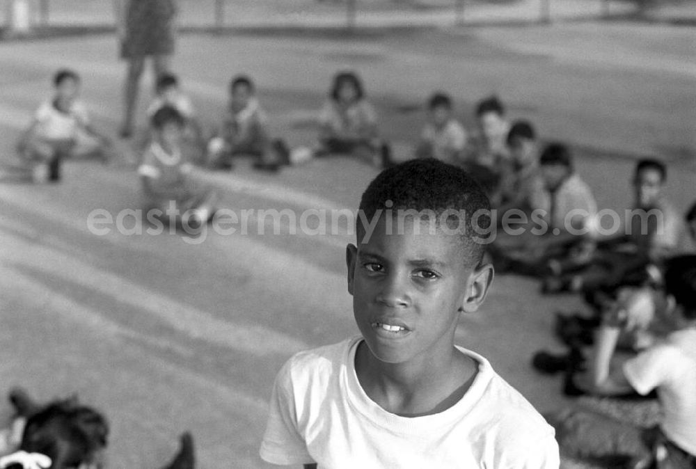 GDR image archive: Havanna - Porträt eines Jungen in einem Kindergarten in Havanna.