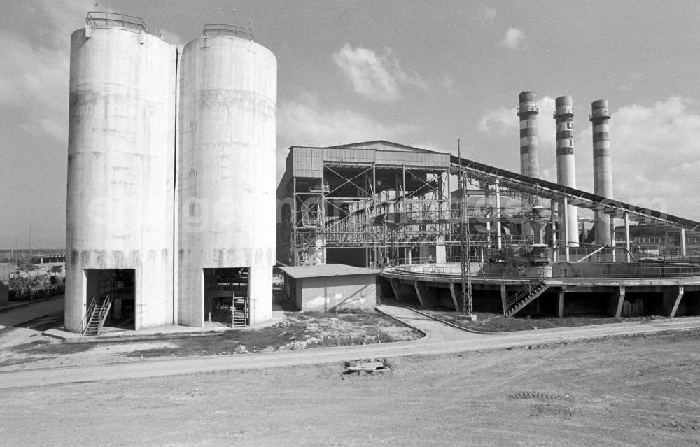 GDR picture archive: Nuevitas - Blick auf die Zementfabrik in Nuevitas. In den 60er und 7