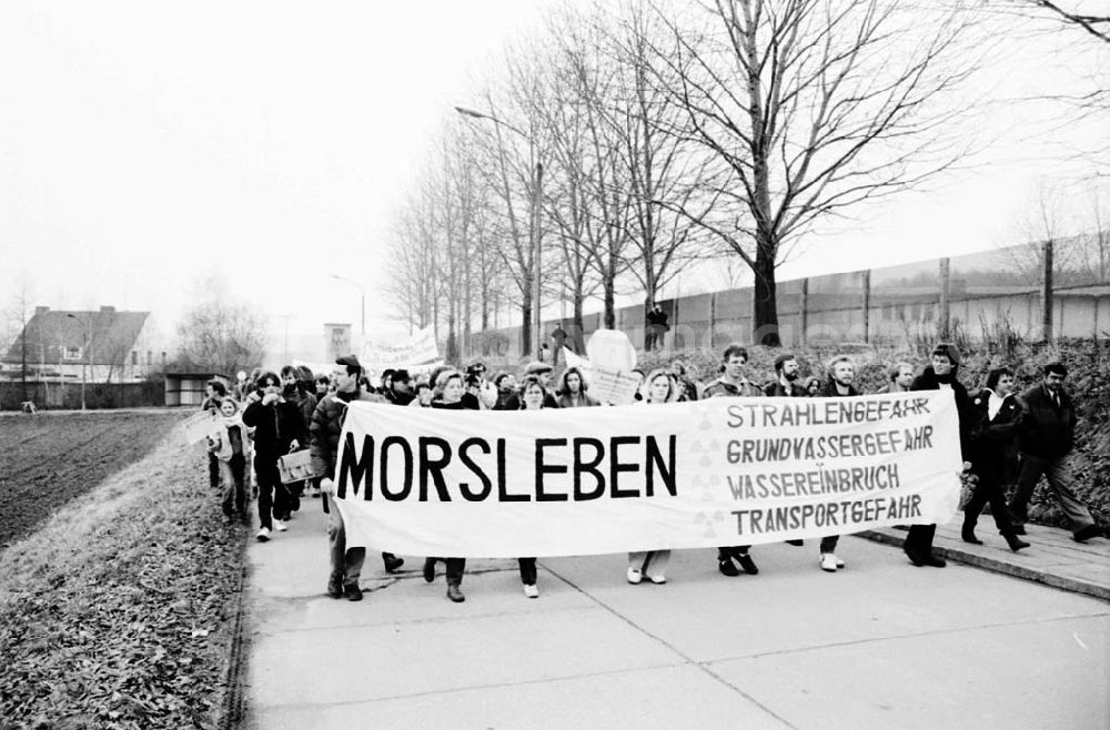 Sachsen-Anhalt: Land Sachsen-Anhalt Demo in Helmstedt und Morsleben Atomkraftgegener