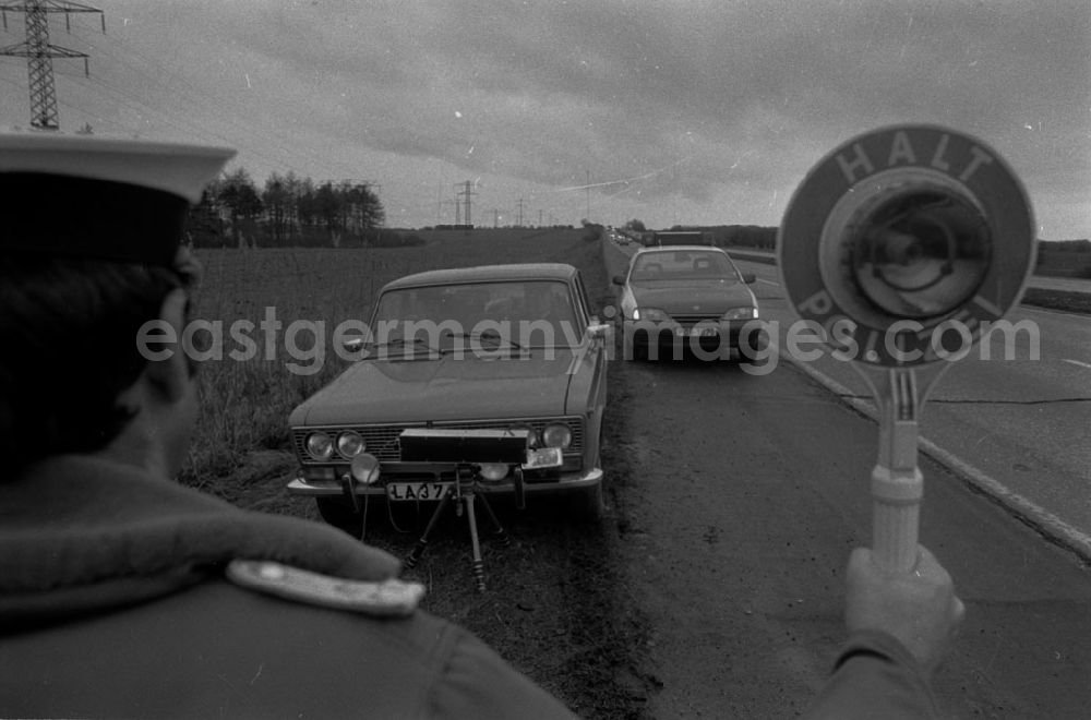 GDR photo archive: ? Thüringen - Land Thüringen Straßen Verkehrskontrolle 04.