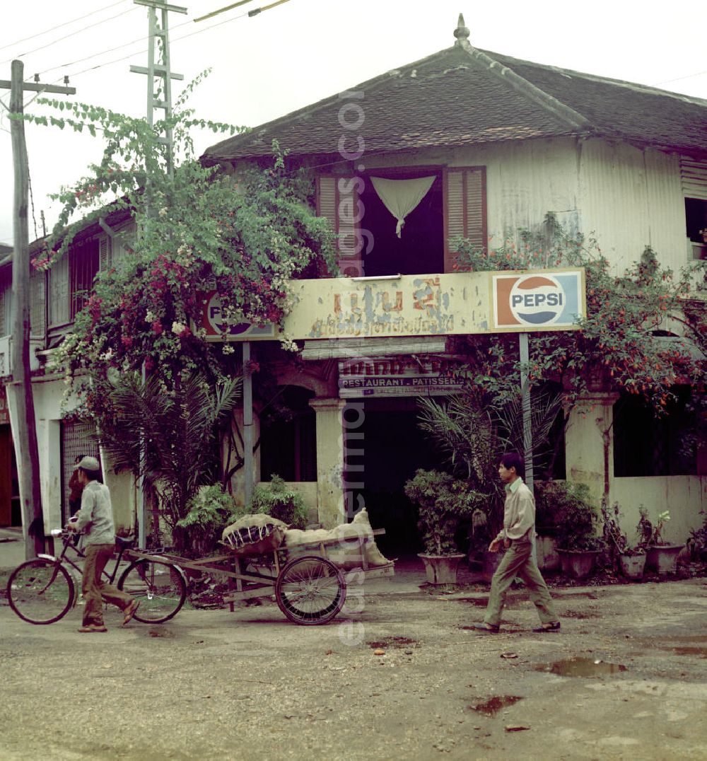 GDR image archive: Vientiane - Französisches Restaurant und Patisserie in Vientiane in der Demokratischen Volksrepublik Laos.