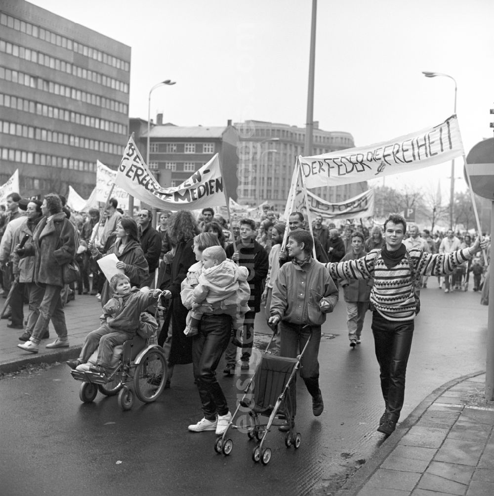 GDR photo archive: Berlin - Demonstration on the Karl-Liebknecht-Straße in direction Alexanderplatz. On 4 November 1989 came on the Alexanderplatz in Berlin with about a million subscribers to the largest demonstration in the history of the GDR