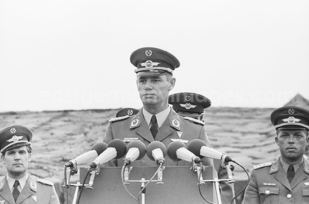 GDR picture archive: Peenemünde - Major Gerhard Fiss, pilot and commander of the Air Wing 9 Hunt (JG-9) of the NVA in Peenemuende in Western Pomerania in the field of the former GDR, German Democratic Republic