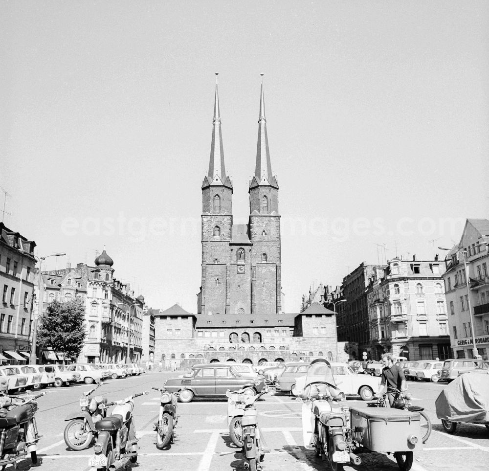 GDR photo archive: Halle (Saale) - The Market Church of Our Lady, also known as St. Mary's Church, in Halle (Saale) in Saxony-Anhalt on the territory of the former GDR, German Democratic Republic