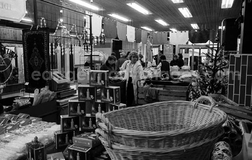 GDR photo archive: - 17.11.1986 Markthallen - Impressionen Umschlagnr.: 1265