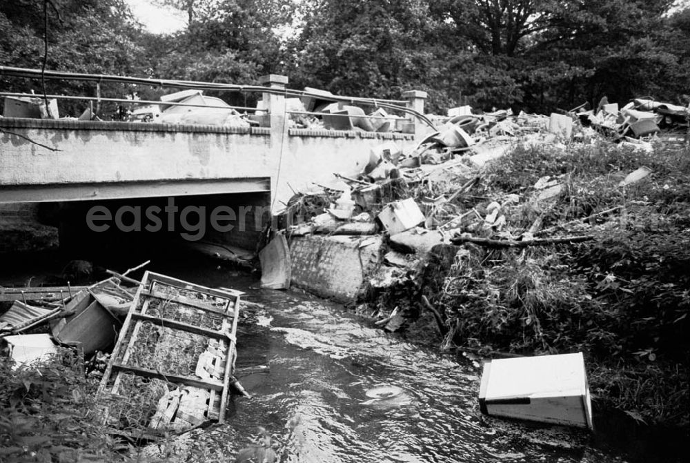 GDR image archive: - Mülldeponie zwischen Hoppegarten und Friedrichshagen Umschlag:691