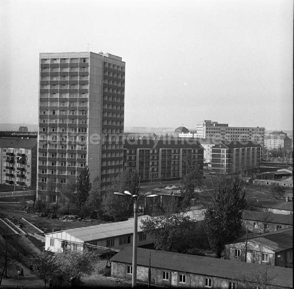 GDR photo archive: Dresden - 24.04.1968 Dresden: Modellaufnahmen von Dresden Bauabschnitte bis 1970 und nach 197
