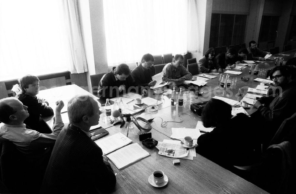 GDR picture archive: - ND-Pressekonferenz Umschlagnummer: 7315