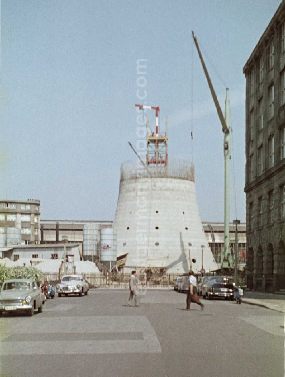 Berlin: Construction site for the new construction of the shaft of the prestige telecommunications tower building and television tower in the district of Mitte in Berlin East Berlin on the territory of the former GDR, German Democratic Republic