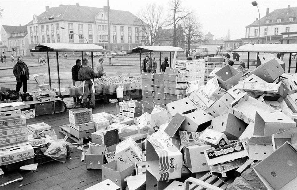 GDR image archive: Neubrandenburg (Mecklenburg-Vorpommern) - Neubrandenburg (Mecklenburg-Vorpommern): Markt 13.11.9