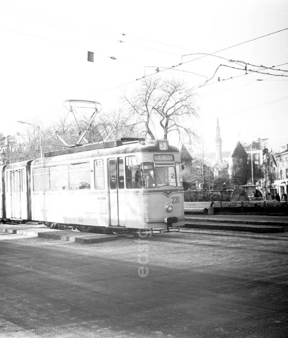 Tallinn / Estland: November 1966 Tallinn: DDR-Straßenbahnen Stadtansicht Langer Hermann
