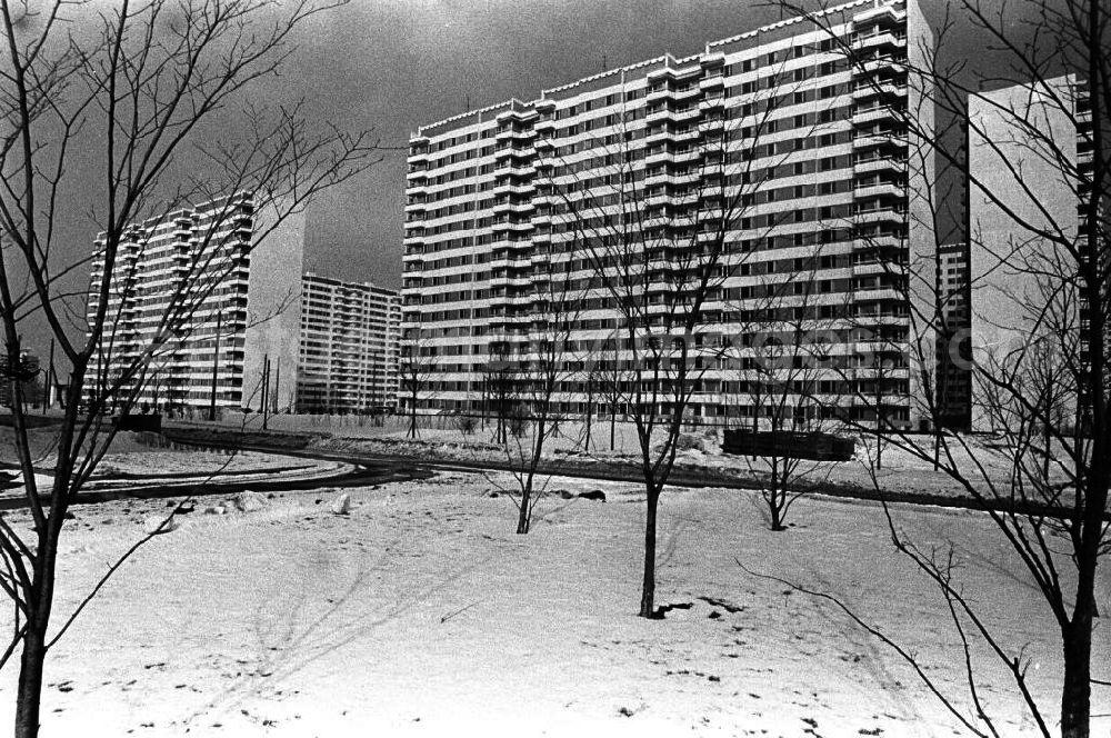 GDR picture archive: Moskau - Ein Olympisches Dorf in Moskau, die heutige Wohnanlage in Süd-Westen der Stadt, wurde für die Moskauer Olympischen Sommer Spiele 198