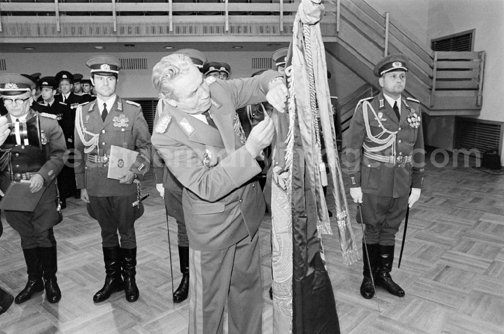 GDR image archive: Strausberg - General Heinz Hoffmann awards the Karl-Marx medal to the National People's Armee units of Leipzig and Neubrandenburg in Strausberg in the state Brandenburg on the territory of the former GDR, German Democratic Republic