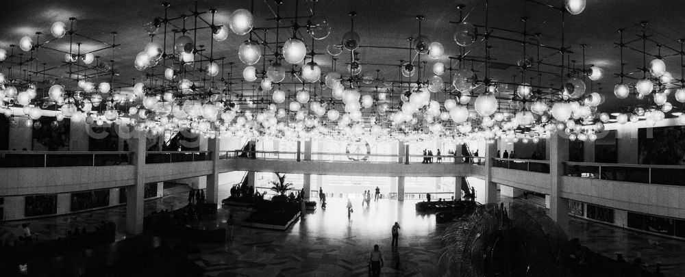 GDR photo archive: Berlin - Mitte - Panoramic view from the foyer at the Palace of the Republic in Berlin - Mitte