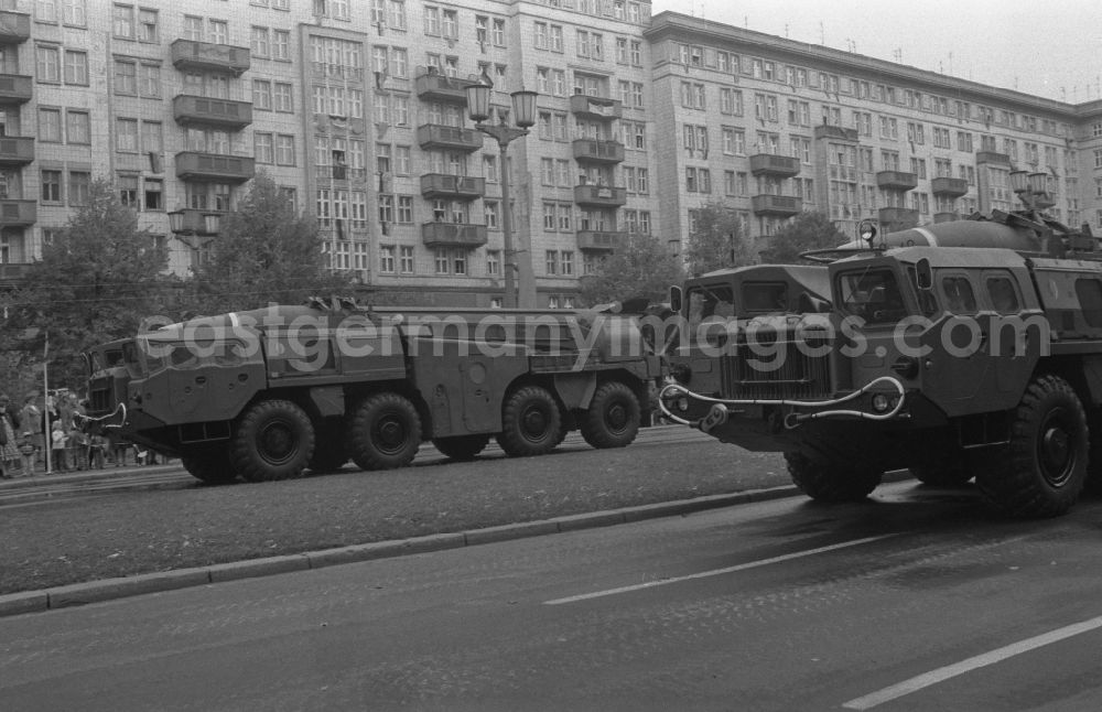 Berlin: Parade ride of military and combat technology of the FLA rocket troops of the NVA National People's Army for the national holiday on Karl-Marx-Allee in the district of Friedrichshain in Berlin East Berlin on the territory of the former GDR, German Democratic Republic