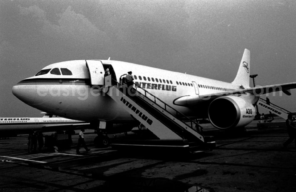 Schönefeld: Passenger aircraft Airbus A31