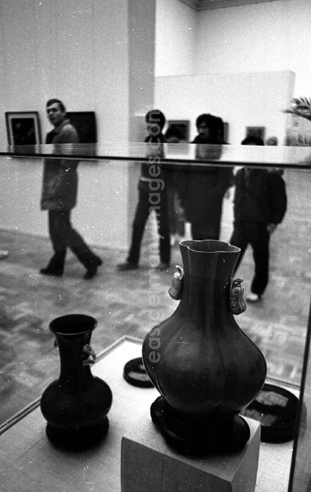 Berlin-Mitte: 17.11.1986 Pergamon-Museum, Ostasiatische Sammlung Chinesische Lackarbeiten in Berlin-Mitte Umschlagnr.: 1265