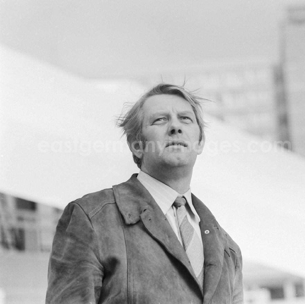 GDR photo archive: Berlin - The film and theater actor Peter Borgelt (1927 - 1994) A Portrait in Berlin
