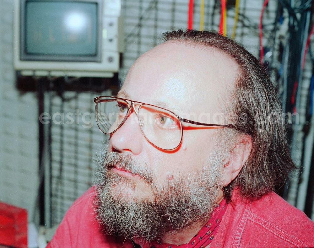 GDR picture archive: Berlin - Peter Gotthardt German composer, musician and publisher in Berlin. He composed more than 50